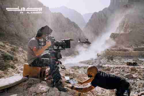 مستشار إماراتي يتطلع لمشاهدة فيلم سينمائي عن دور قوات بلاده في اليمن (فيديو)