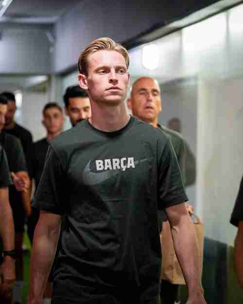 الغموض يكتنف موعد عودة دي يونج