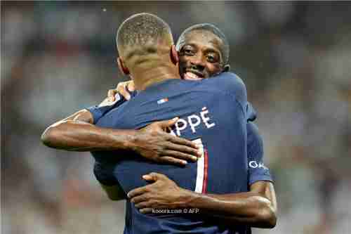 ديمبلي يبرئ مبابي من تحريضه على ترك برشلونة