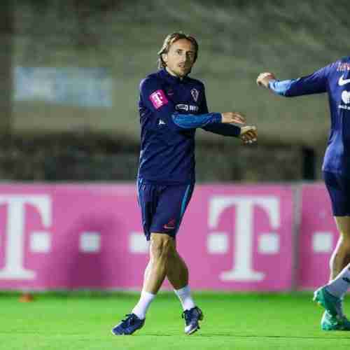 على رأسهم كروس.. 5 لاعبين يغيبون عن تدريبات ريال مدريد