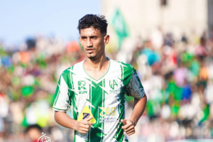 اللاعب عبدالرحمن الخضر ينفي مزاعم الاعتداء على الحكم ويؤكد احترامه للقوانين الرياضية