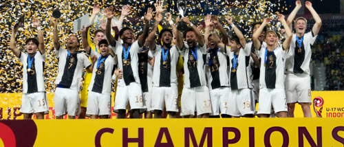 أبطال العالم.. البرازيل تزاحم نيجيريا على الزعامة