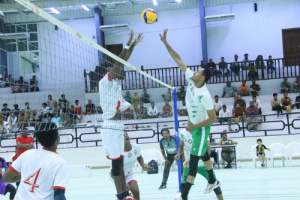 مواجهة قوية في افتتاح بطولة البرنامج السعودية الثانية للكرة الطائرة بين سيئون ووحدة تريم تصفيات حضرموت الوادي والصحراء