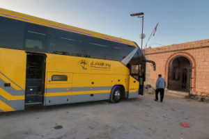  عاجل – تضامن حضرموت عالق في منفذ شحن منذ الفجر