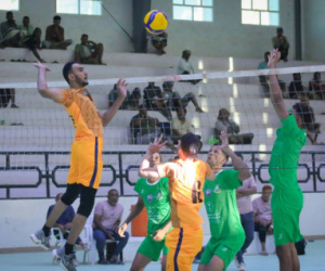 طائرة القطن ينتزع فوز صعب بعد مباراة ماراثونية امام الاتفاق بالحوطة في البطولة التنشيطية لكرة الطائرة بوادي حضرموت