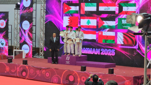 البطل الصغير يتألّق… صالح الخضر يهدي شمسان فضية غرب آسيا في أول ظهور دولي