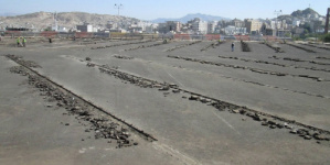 تواصل الأعمال الإنشائية في مشروع تعشيب ملاعب نادي الصقر بتعز