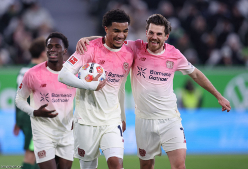 ليفركوزن يستعيد التوزان.. ودورتموند يتعثر بالتعادل.. وفرانكفورت يلقبها على كولن