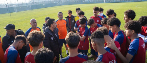 اليمن يختتم تحضيراته لمواجهة غوام غداً في التصفيات الآسيوية