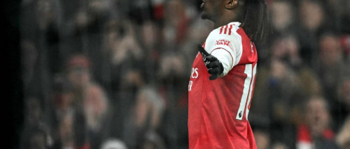 أرسنال يضرب توتنام.. وفيلا يعاقب ليدز