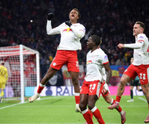 لايبزيج يقفز إلى «الثاني» بثنائية بريمن