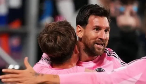 ميسي يقود إنتر ميامي لتحقيق انتصار كبير خارج ملعبه