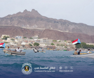 انتقالي العاصمة عدن ينظم كرنفالاً بحرياً ضخماً للزوارق في مديرية البريقة