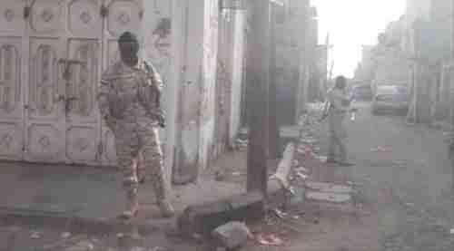   اشتباكات بين قوات الحماية الرئاسية القادمة من أبين وقوات الإنتقالي في عدن