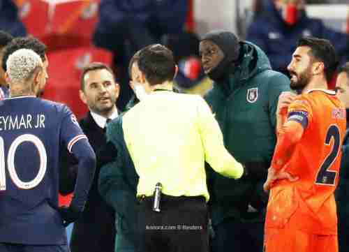 تأجيل مباراة باريس سان جيرمان وباشاك شهير بسبب إساءة عنصرية