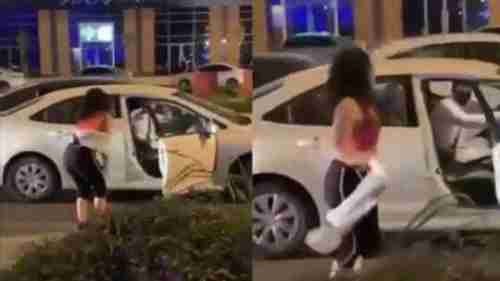 فتاة سعودية حسناء تنزل من سيارتها وترقص بالشارع 