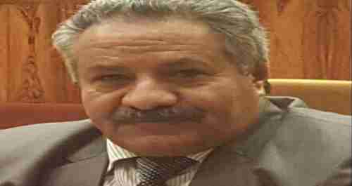رئيس البنك الأهلي اليمني: الدولار سيتجاوز حاجز 2000 ريال