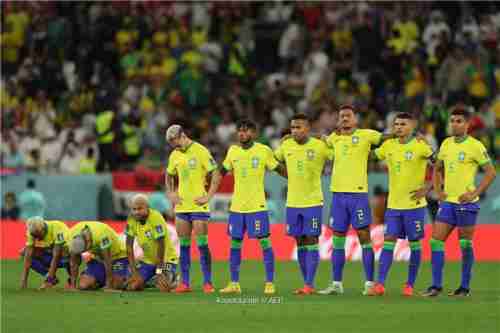 الاتحاد البرازيلي يجهز مفاجأة بشأن خليفة تيتي