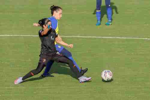 كرة القدم النسائية بالسعودية تختصر طريق التطوير