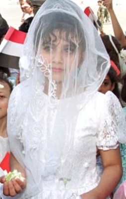 عروس يمنية تزف إلى عريس مجهول عن طريق الخطأ