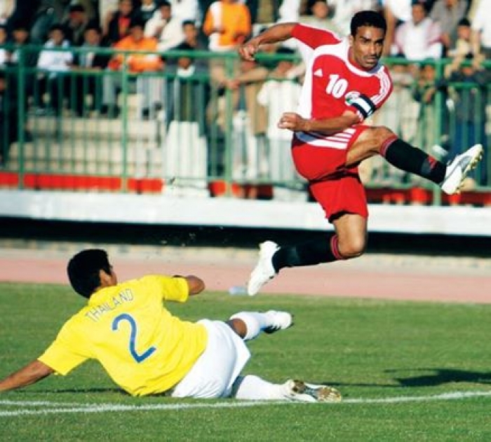 قرار مفاجئ: نجم الكرة اليمنية علي النونو يعلن إعتزاله الكرة !