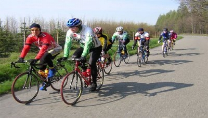 اتحاد الدراجات ينظم بطولة الجمهورية العاشرة للدراجات الهوائية بعدن خلال سبتمبر