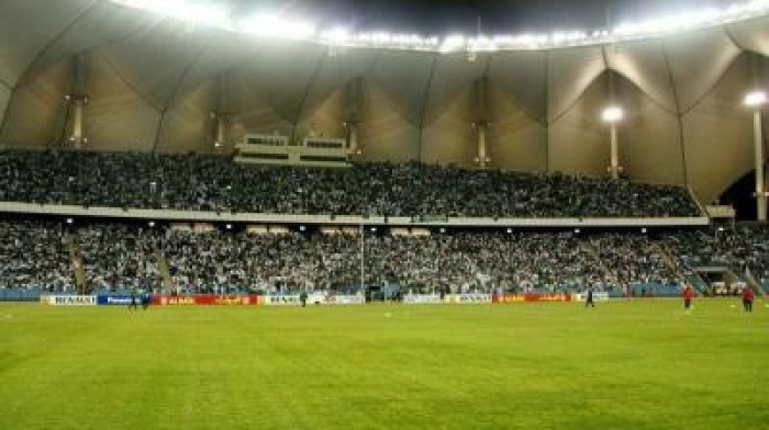 أزمة "المياه" تطيح بمدير الملعب المستضيف لخليجي22