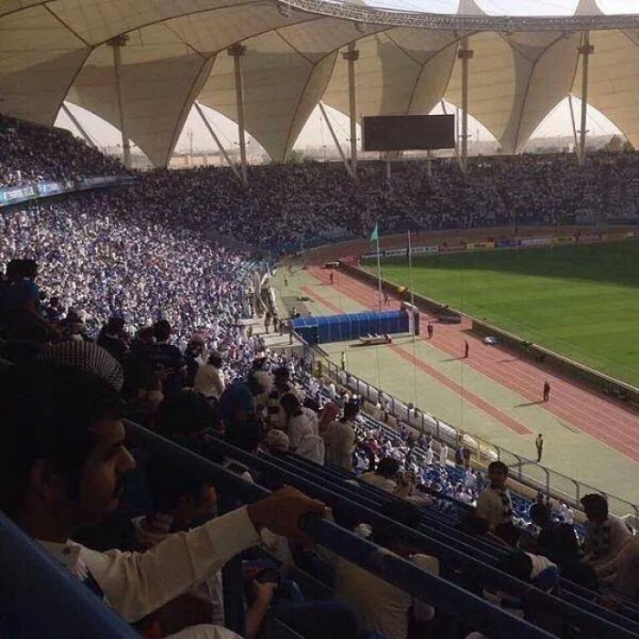 آسيا تتحرىّ ظهور الهلال السعودي في خيمة الملك فهــد !!