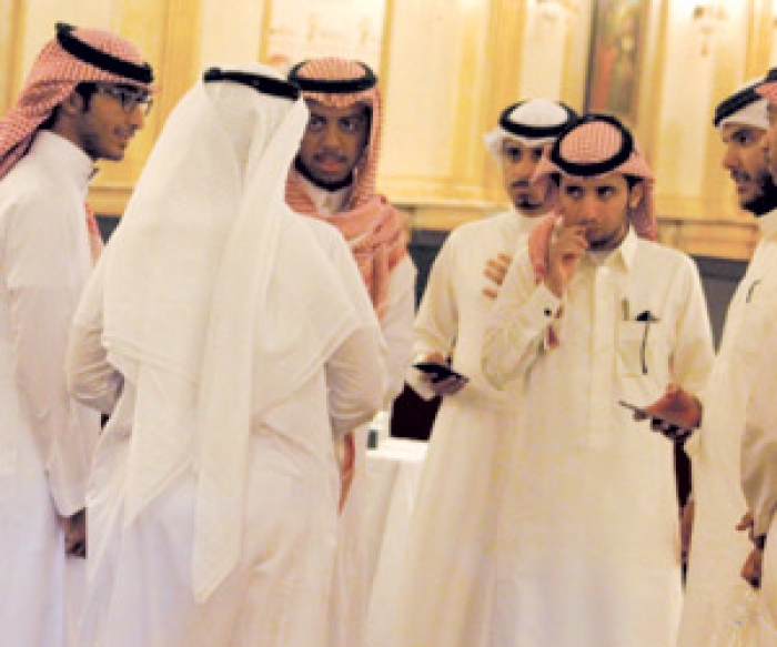 "أبوظبي" و"دبي" تتحديان الإقصاء ببرامج من "الرياض"