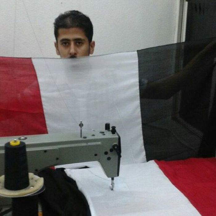 صورة: بسام .. الخياط الذي رقع عيوب السفارة اليمنية بالرياض !!