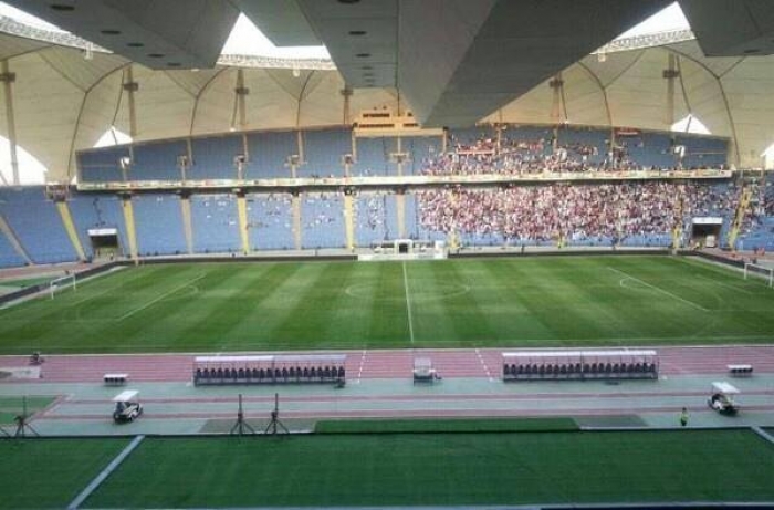 شاهد الصورة التي اذهلت الخليجيين .. جمهور اليمن كيف يزحف الى ملعب الملك فهد