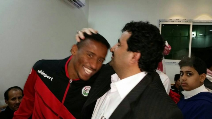 الشريف : سأقبل رأس كل لاعب