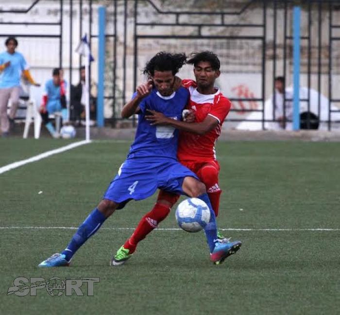 الصقر حامل اللقب يهدد صدارة أهلي صنعاء للدوري اليمني