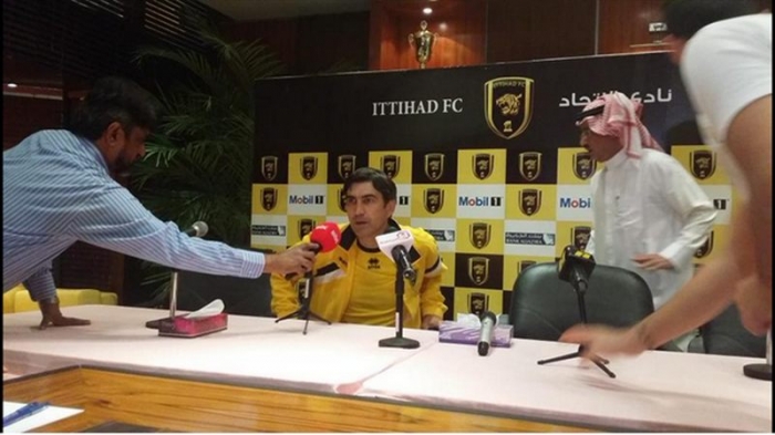 مدرب الاتحاد يتوعد الشباب في الكلاسيكو السعودي