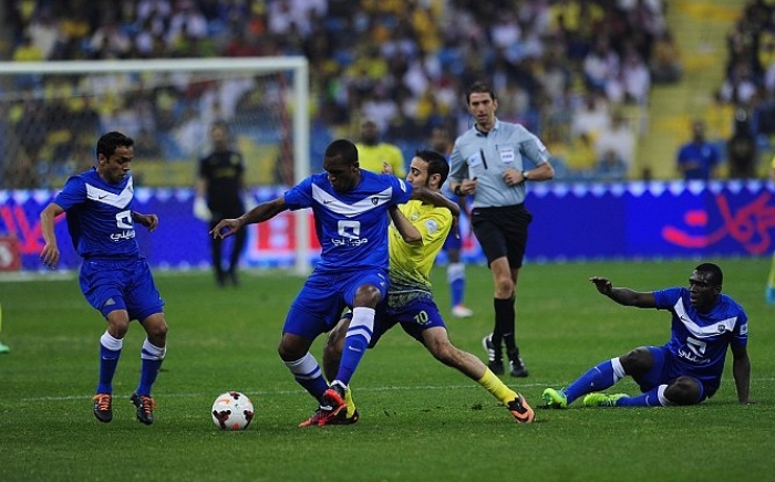 الهلال يتسلح بتألق العابد والشمراني قبل مواجهة النصر