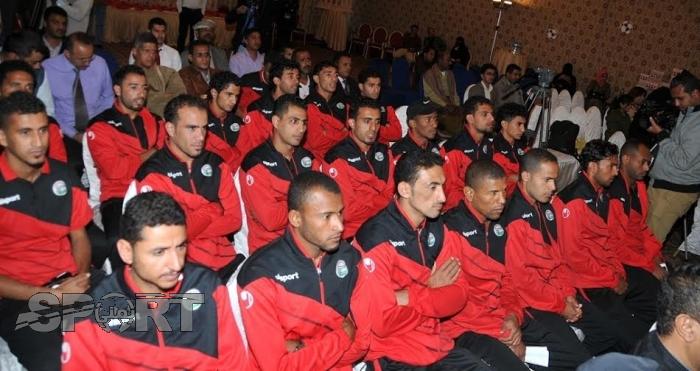 أخيراً.. شاهر عبدالحق يكرم المنتخب بـ 10آلاف دولار لكل لاعب .. تفاصيل وصور