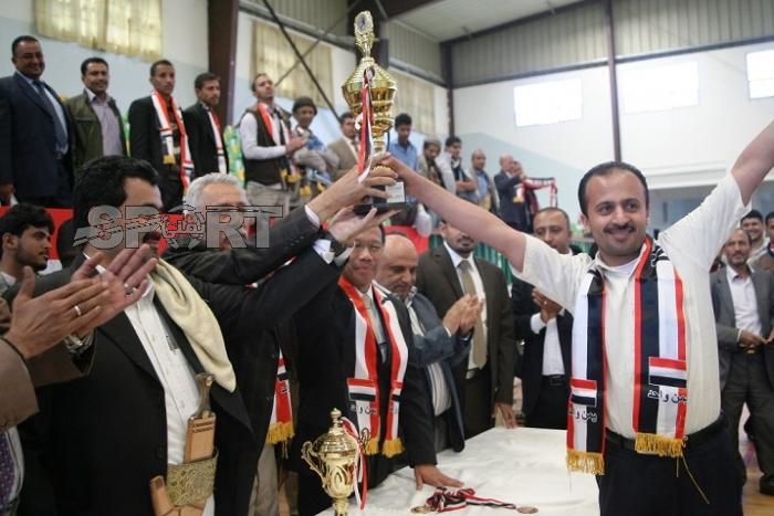 تعز بطـل القتال .. والأمانة  تفوز بالاستعراض