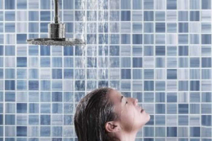 5 فوائد صحية للحمام البارد في الشتاء.. ما هي؟