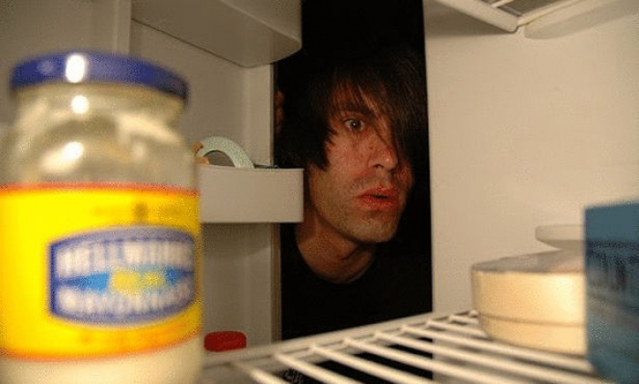 تعرف على أطعمة سامة في ثلاجتك!.. من ضمنها البيض والفاصوليا !!