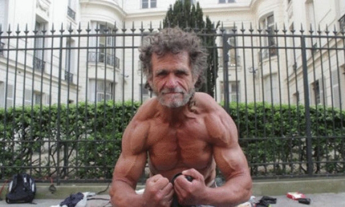 كيف تمرّن عضلاتك في الشارع وبدون تجهيزات جيم رياضي