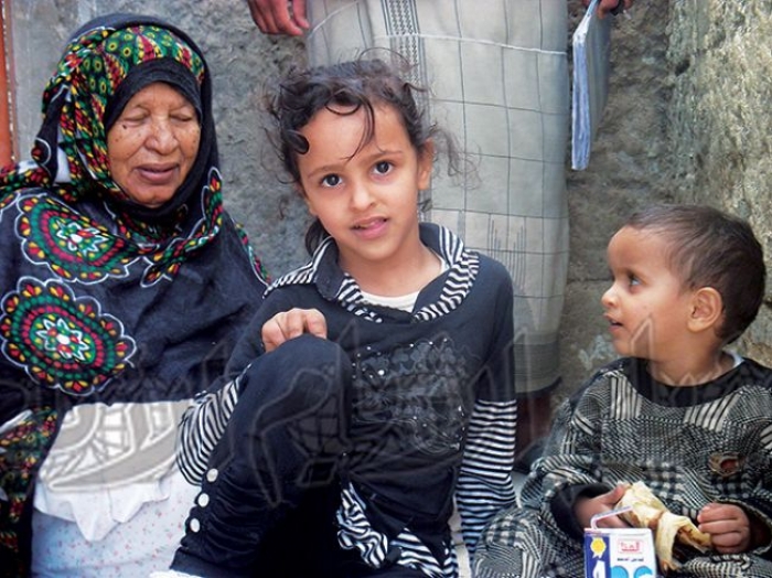 الوزيرة سميرة تبشر اكثر من مليون يمني