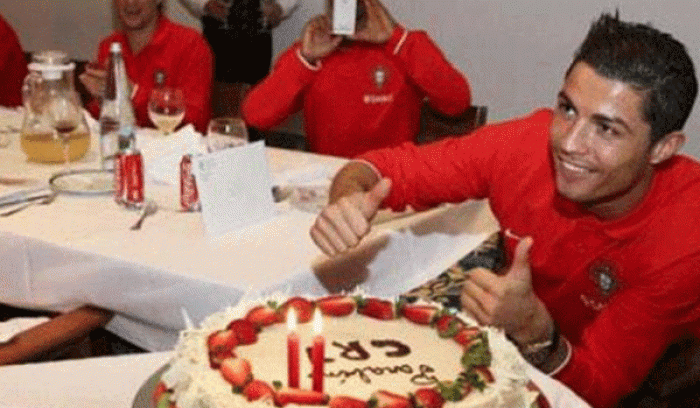 الصحف الإسبانية تنتقد رونالدو لإحتفاله بعيد ميلاده