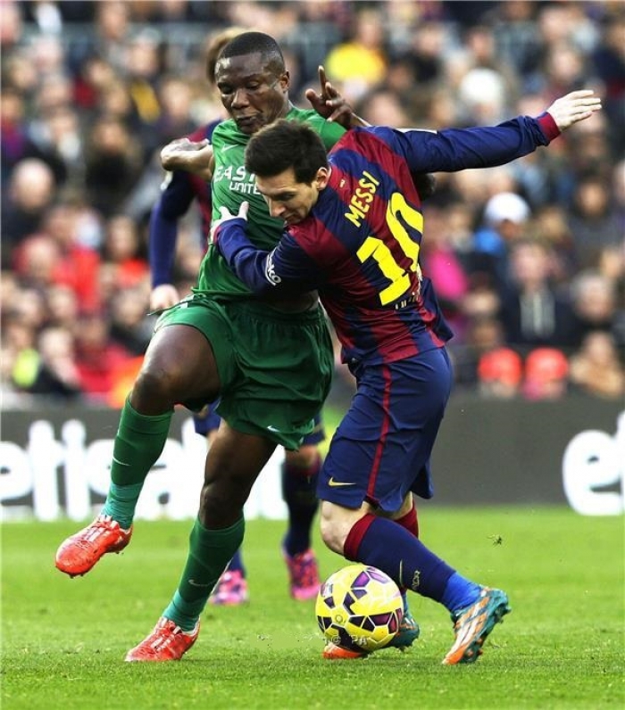 برشلونة يكتسح ليفانتي.. وميسي يهترك !!