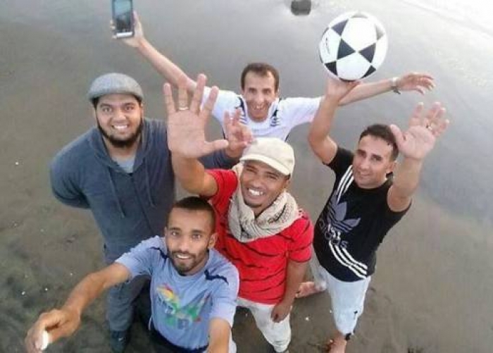 مسلحو الحوثي ييواصلون اعتقال 15 شاب أثناء رحلة ترفيهية إلى مدينة الحديدة