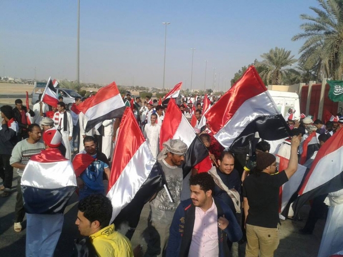 الأحمر يبحث عن معسكر  جديد