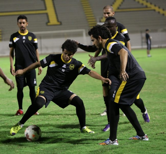 الاتحاد يستعد.. والرئيس يحفز الجماهير عبر تويتر