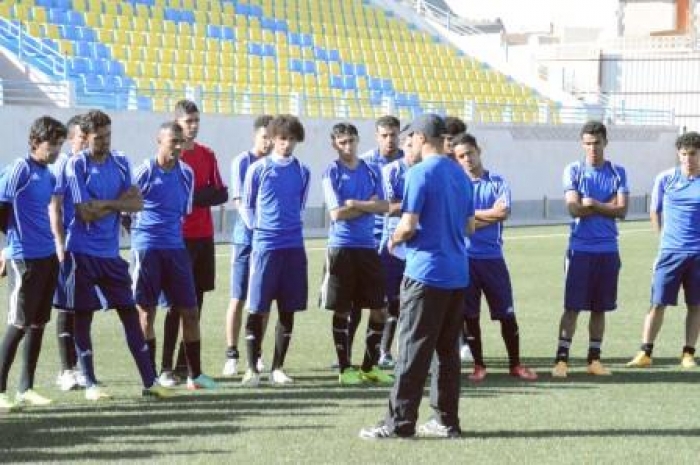 الأحمر وصل قطر ويستعد للباكستان