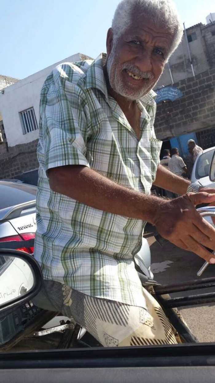 الطيار احمد العبار ..من قيادة الطائرات الى سواقة السياكل !!