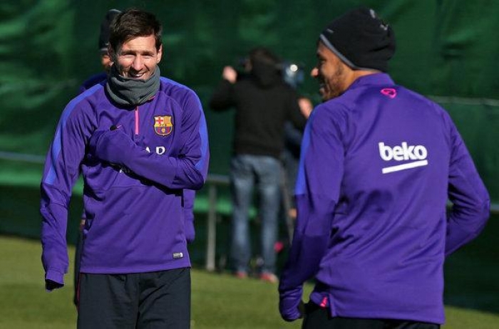 سر الحذاء الجديد الذي أعاد ميسي لمستواه في 2015