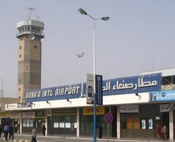 أنباء عن عودة بحاح لممارسة مهامه رئيسا للحكومة ومنع وزير من المغادرة عبر مطار صنعاء